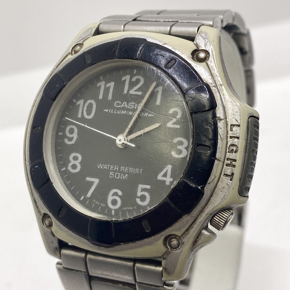 Vintage Casio Mens Watch Works New Batteey